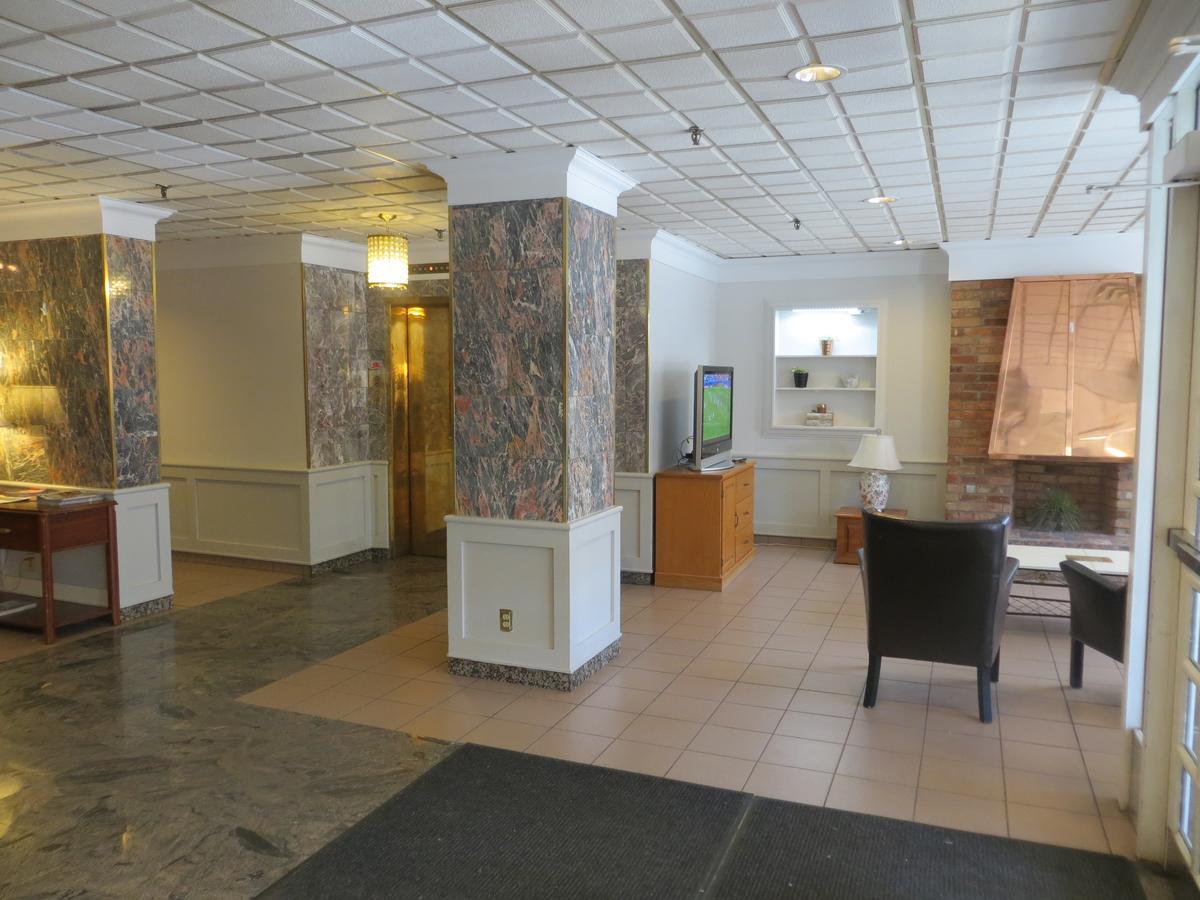 Hotel 89 Yorkville Торонто Экстерьер фото