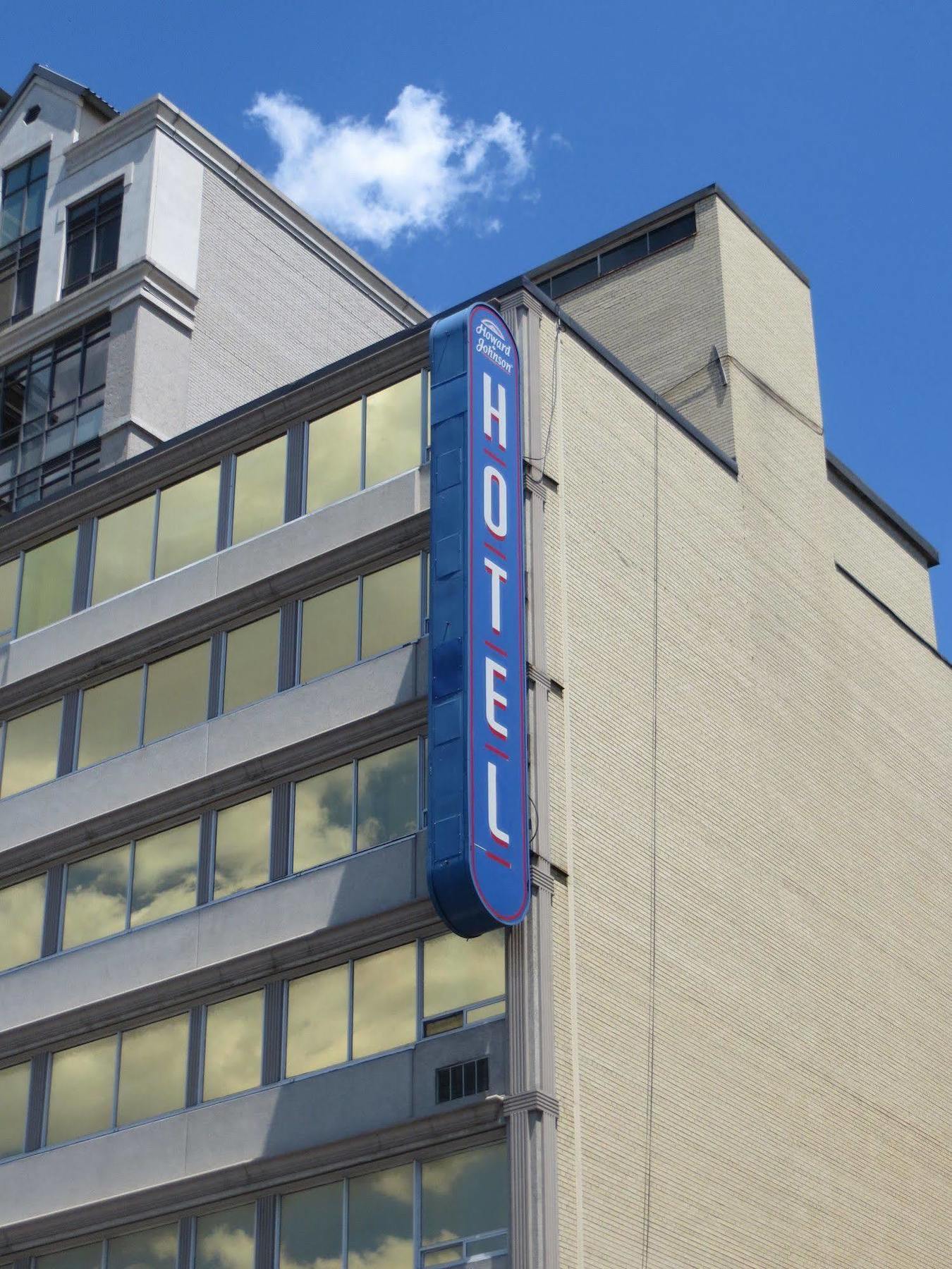 Hotel 89 Yorkville Торонто Экстерьер фото