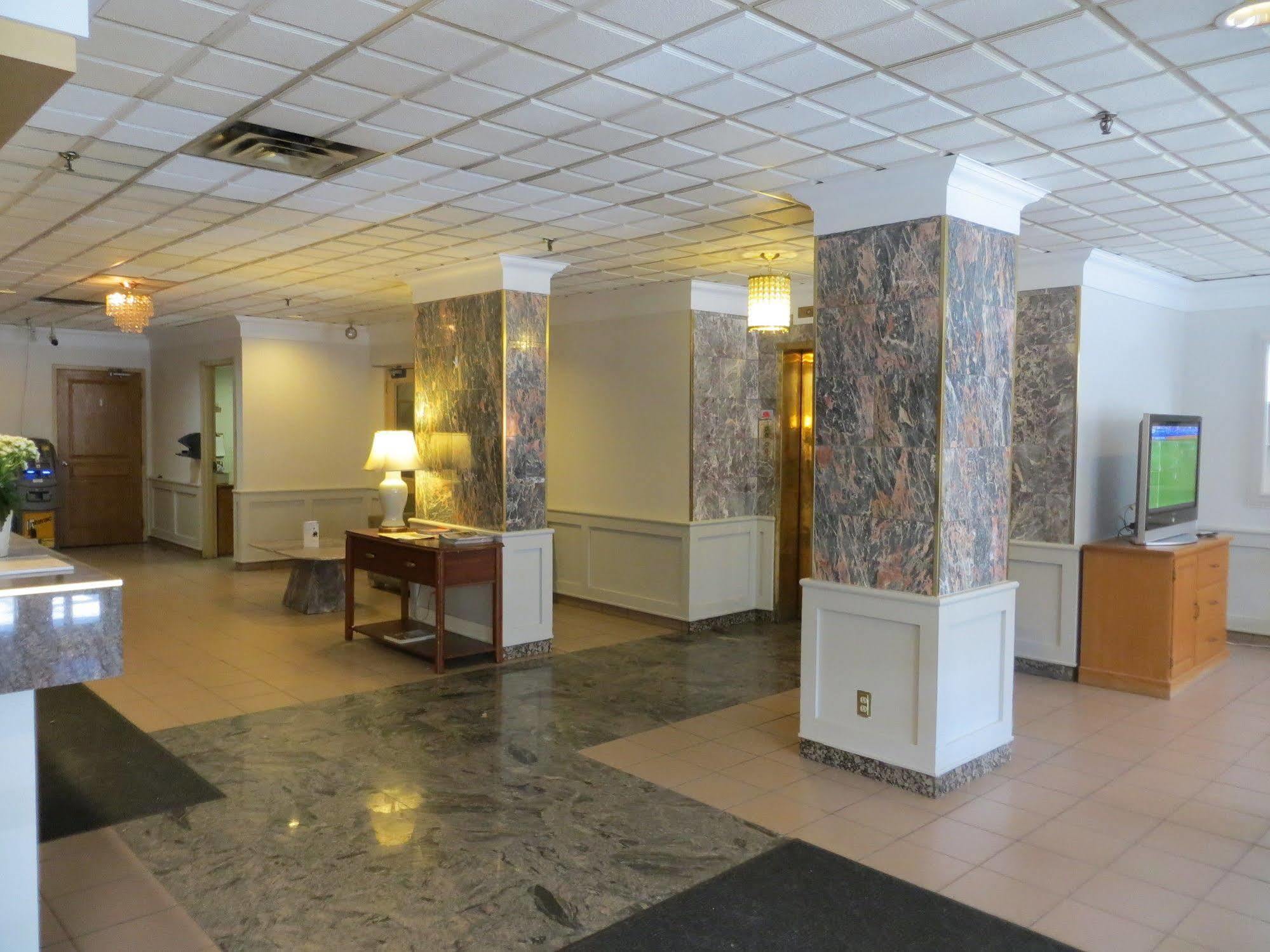 Hotel 89 Yorkville Торонто Экстерьер фото